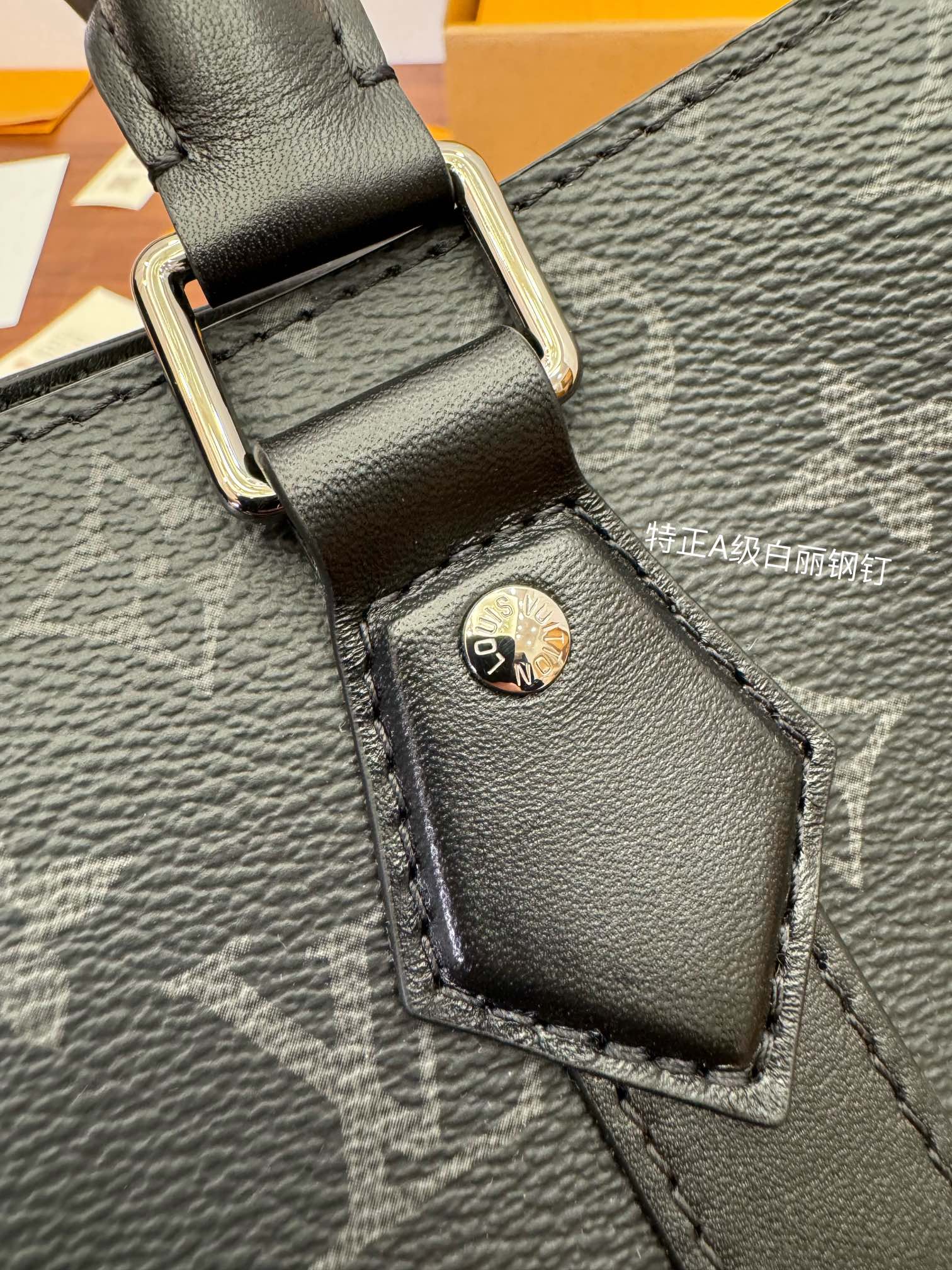 LV M46451 Men's Tote Bag - 图片 6