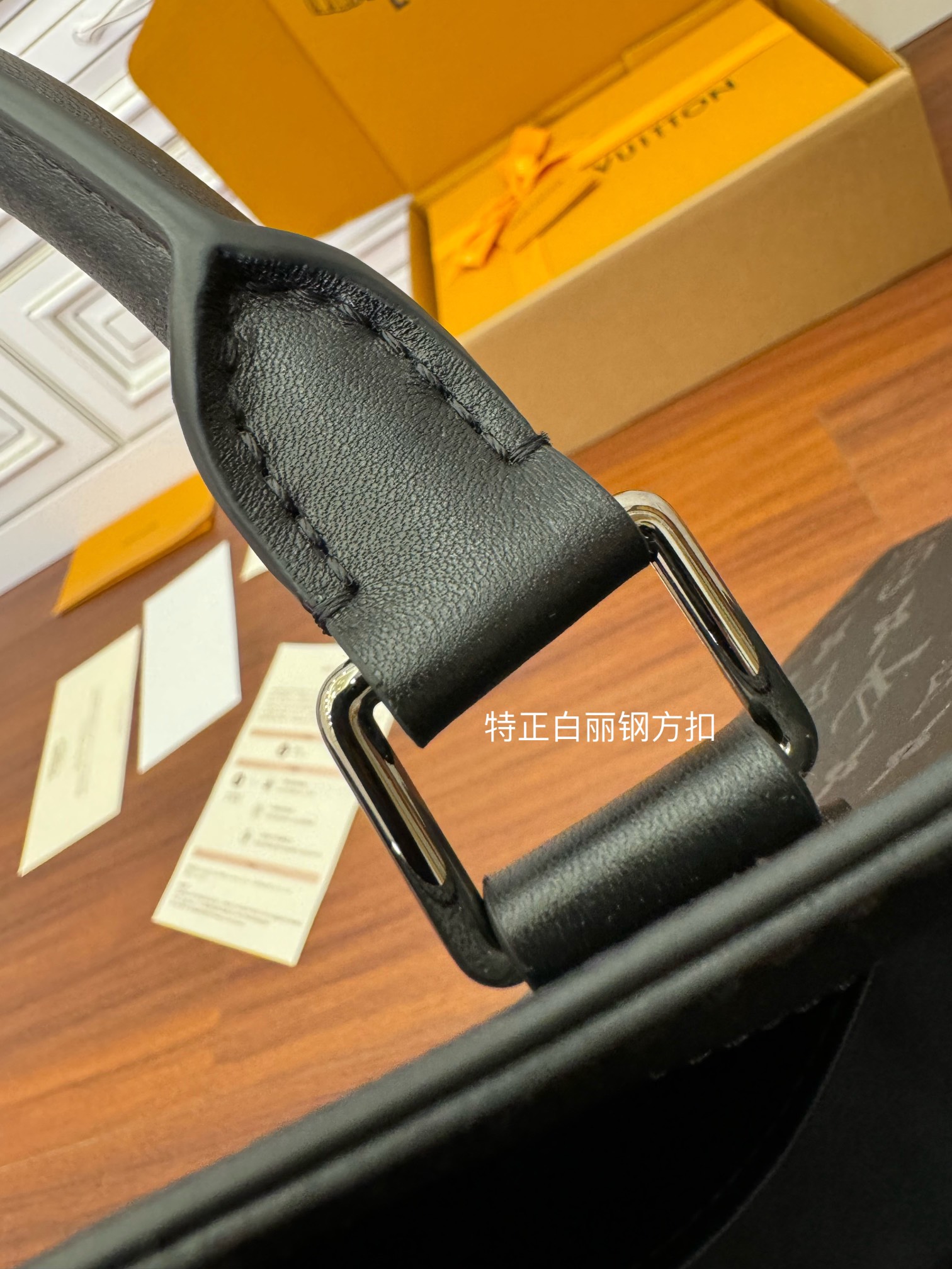 LV M46451 Men's Tote Bag - 图片 5