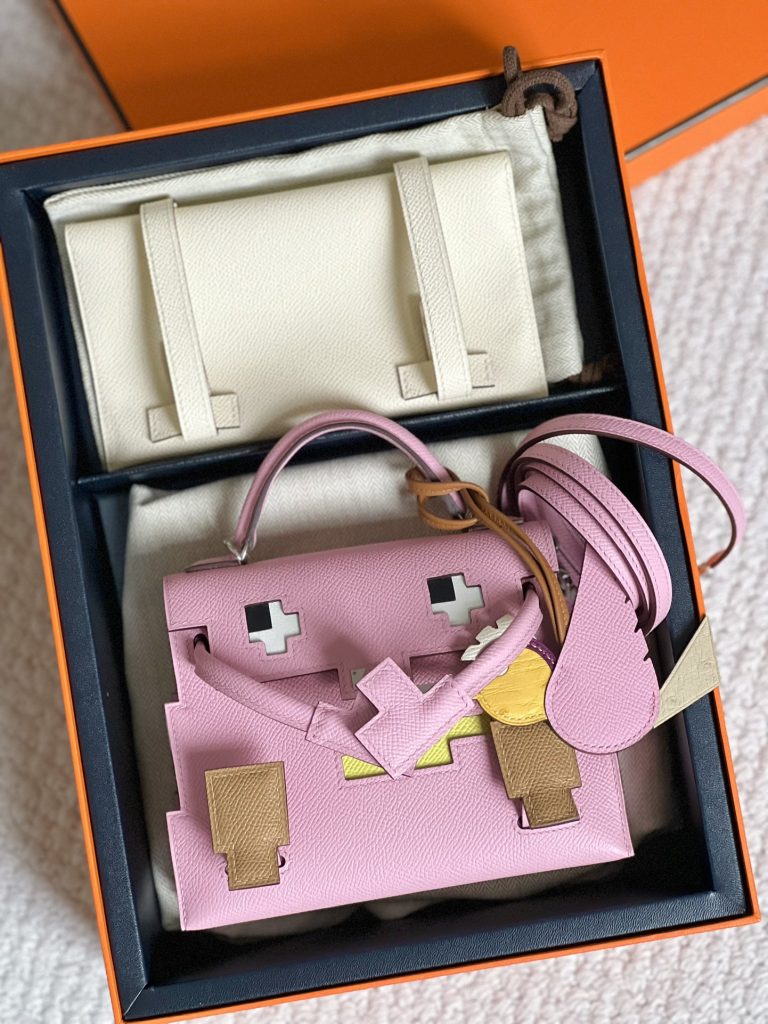 Kelly Doll Picto — 18 × 8 × 13 cm — leather