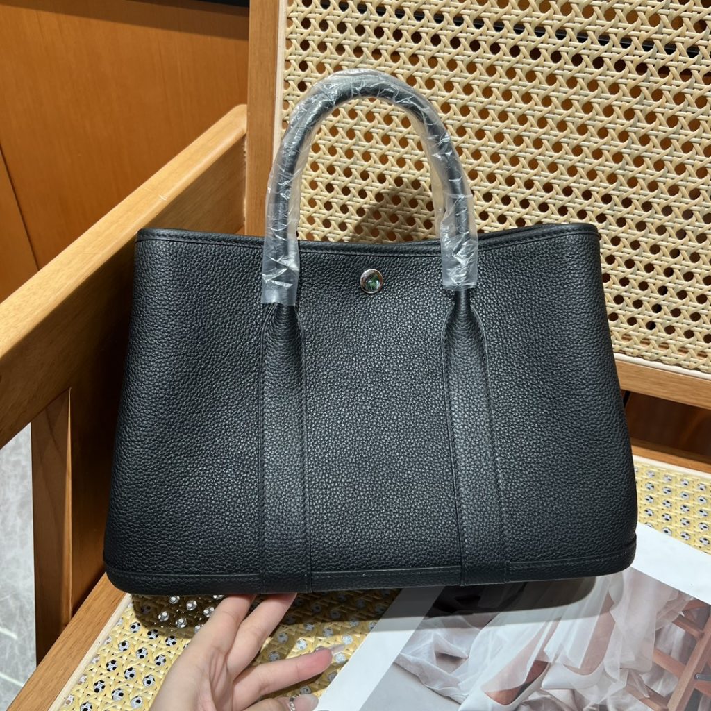 Garden Party 30 – Black / Togo Leather