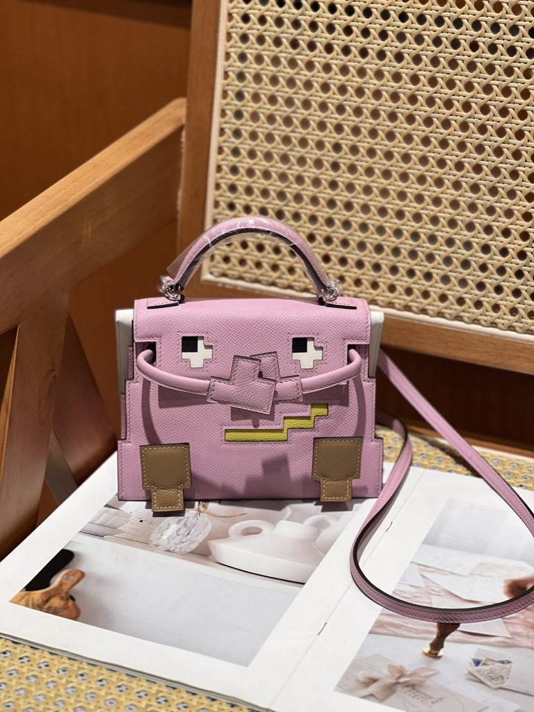 Kelly Doll Picto — 18 × 8 × 13 cm — Mallow Purple — leather