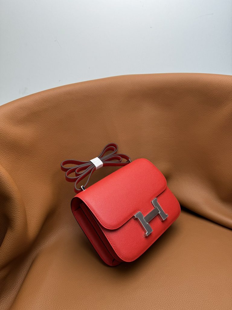 Constance — 19 cm — Xinhong Red — Epsom leather and lambskin