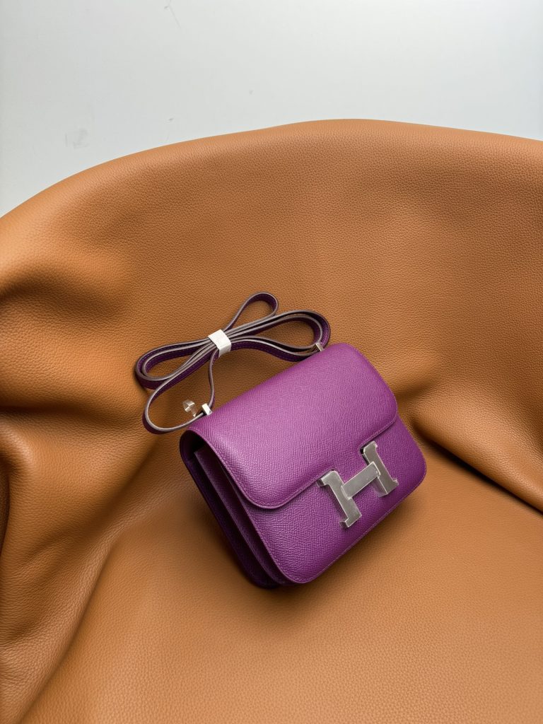 Constance — 19 cm — Sea Anemone Purple — Epsom leather and lambskin