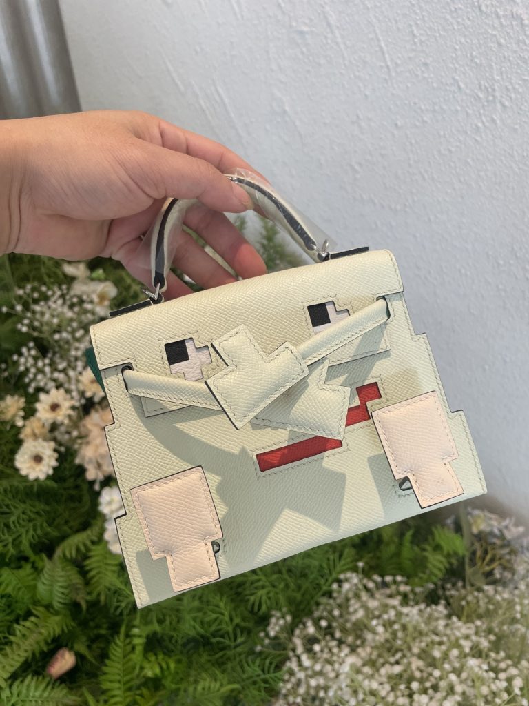 Kelly Doll Picto — 18 × 8 × 13 cm — Bubble Green — leather