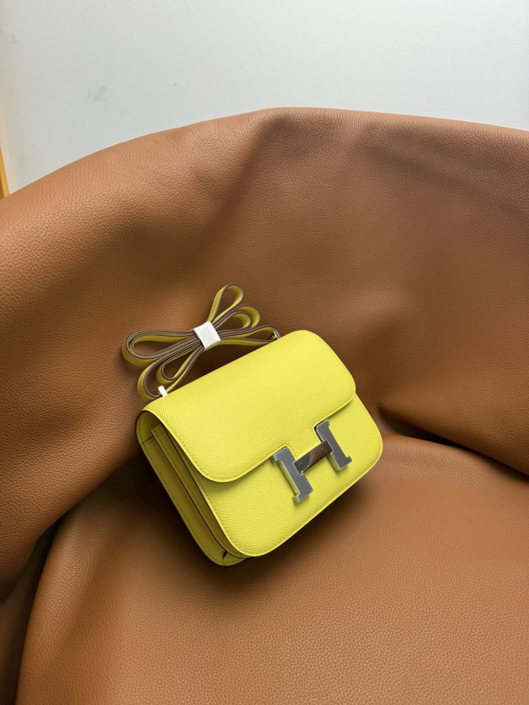 Constance — 19 cm — Lemon Yellow — Epsom leather and lambskin