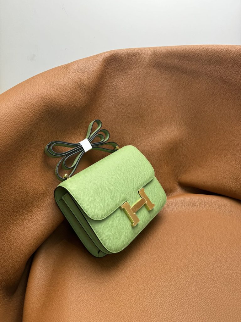 Constance — 19 cm — Avocado Green — Epsom leather and lambskin