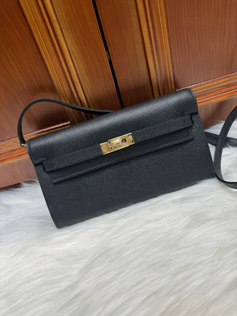 Kelly To Go — Black — Epsom leather — Gold-tone hardware