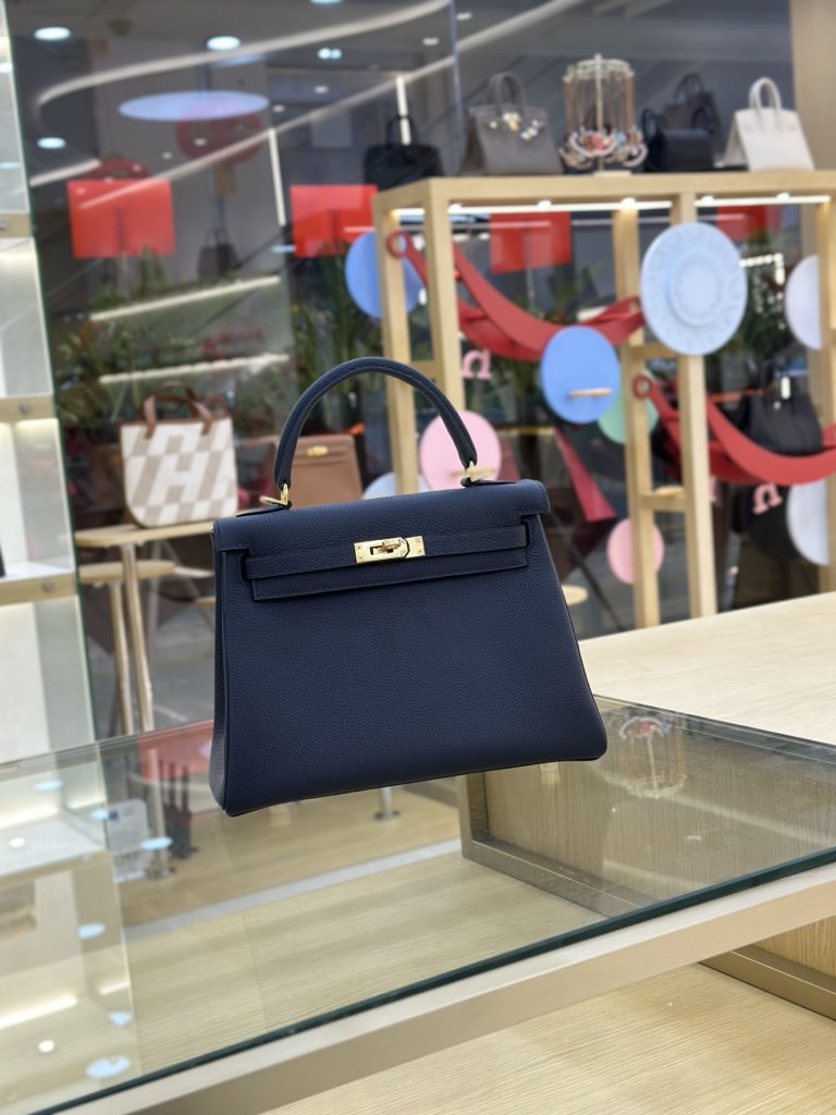 Kelly — 25/28 cm — Deep Blue — Togo leather — Gold-tone hardware