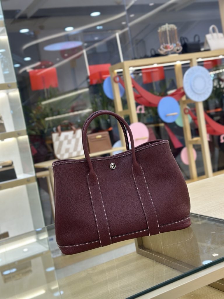 Garden Party 30 – Bordeaux Red / Negonda Leather