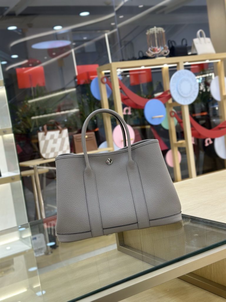 Garden Party 30 – Asphalt Grey / Negonda Leather