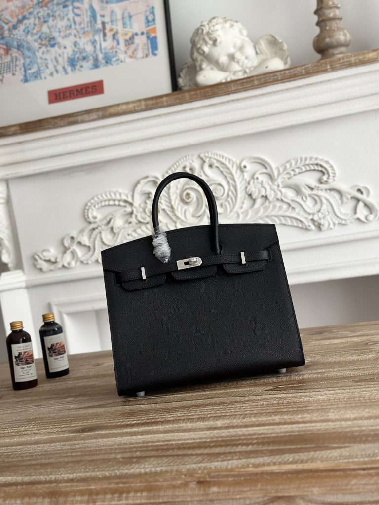 Birkin — 25/30 cm — Black — Epsom leather — Gold-tone or silver-tone hardware