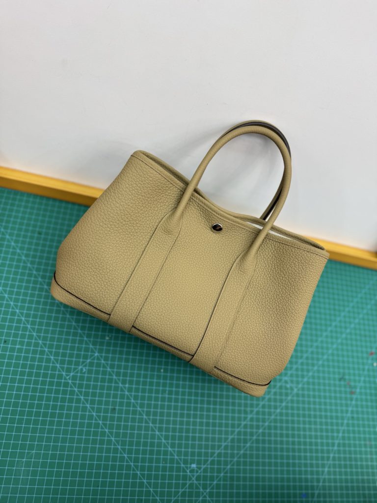 Garden Party 30 – Trench Grey / Negonda Leather