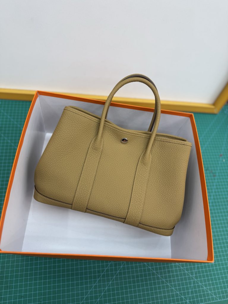 Garden Party 30 – Milk Tea Beige / Negonda Leather