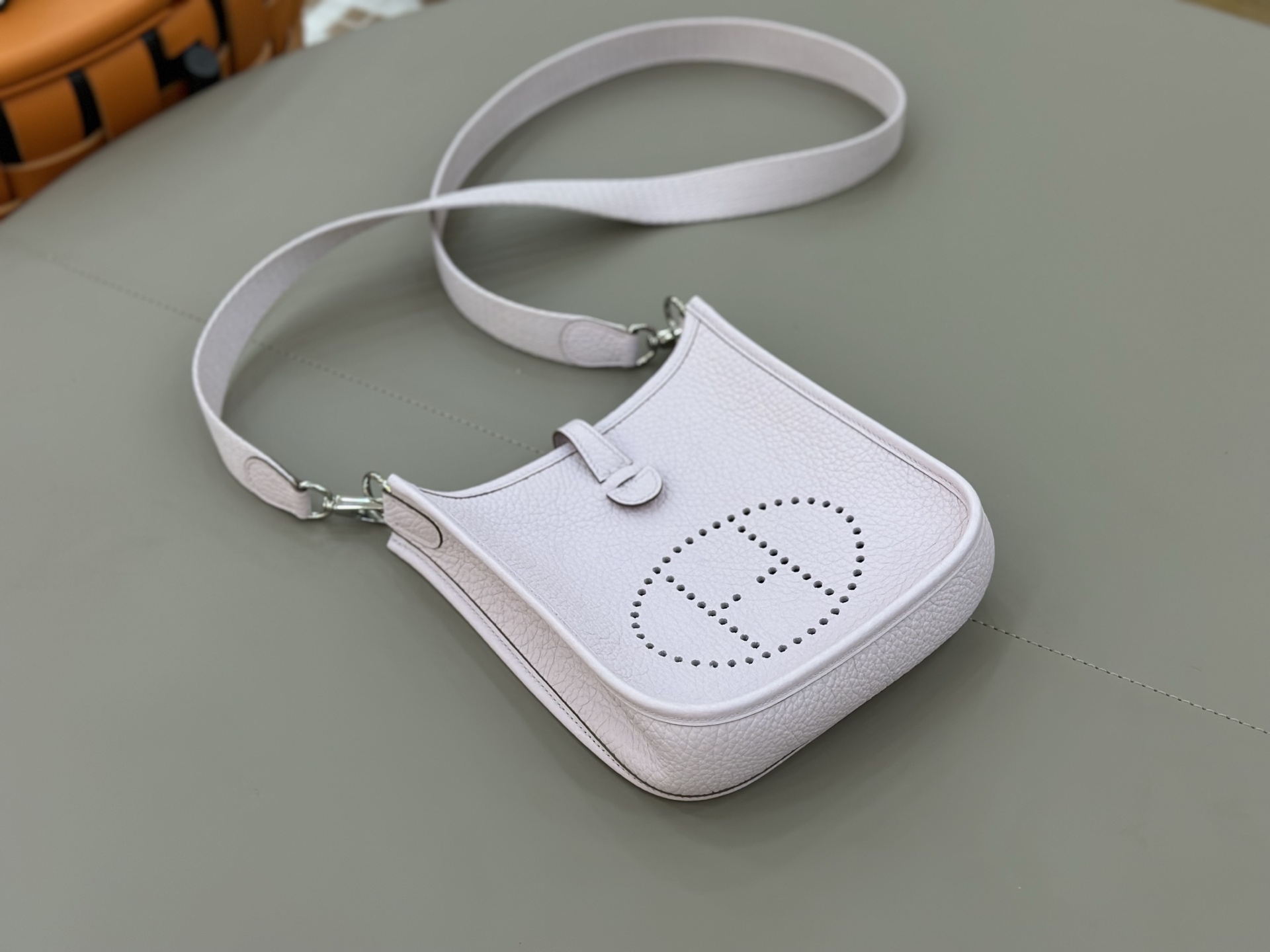 Evelyne — 17/29 cm — Dreamy Lilac — TC leather — Gold-tone or silver-tone hardware - 图片 5
