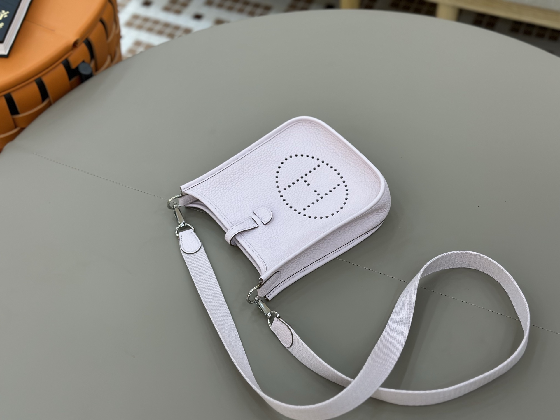 Evelyne — 17/29 cm — Dreamy Lilac — TC leather — Gold-tone or silver-tone hardware - 图片 7