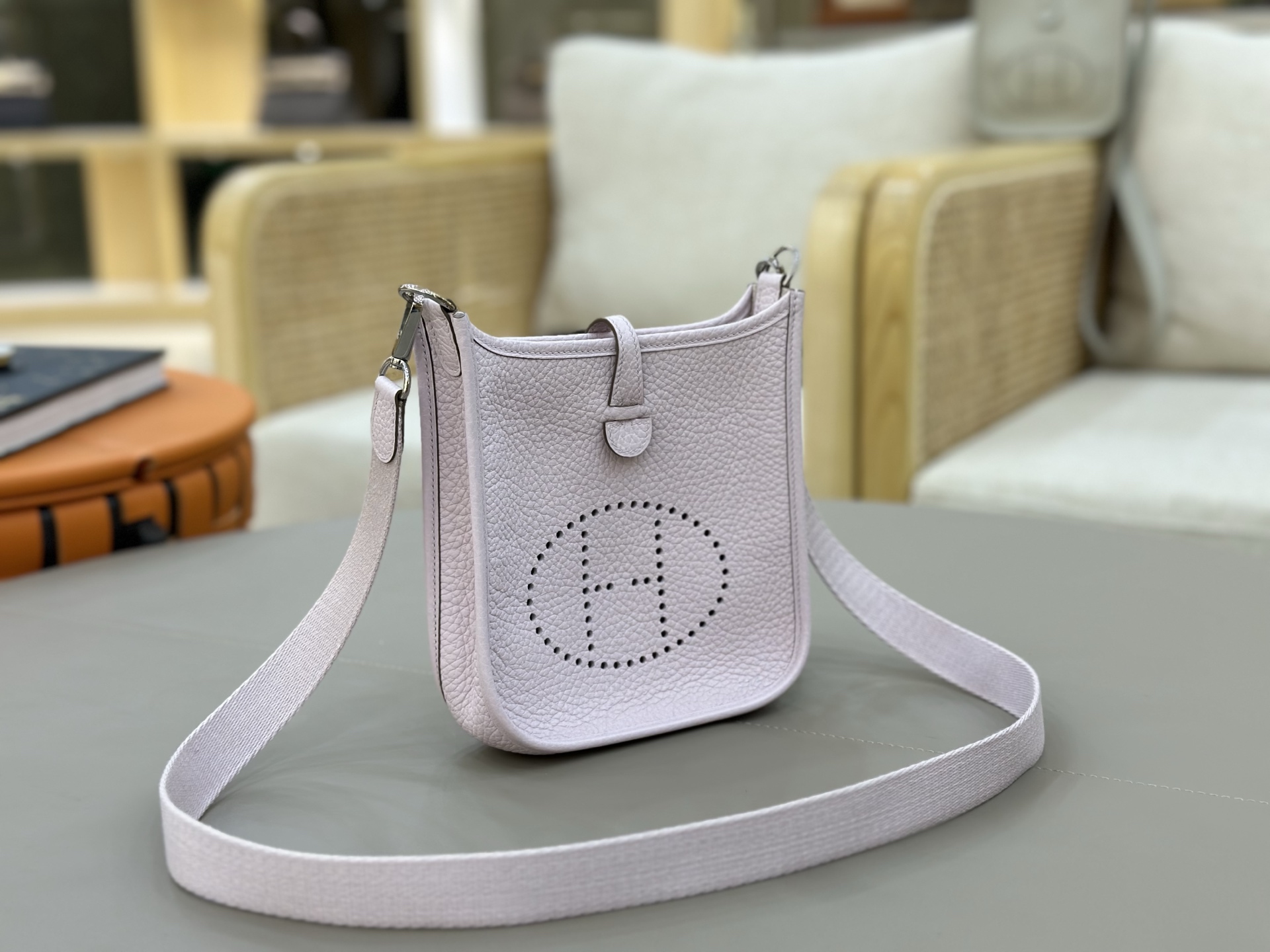 Evelyne — 17/29 cm — Dreamy Lilac — TC leather — Gold-tone or silver-tone hardware - 图片 2