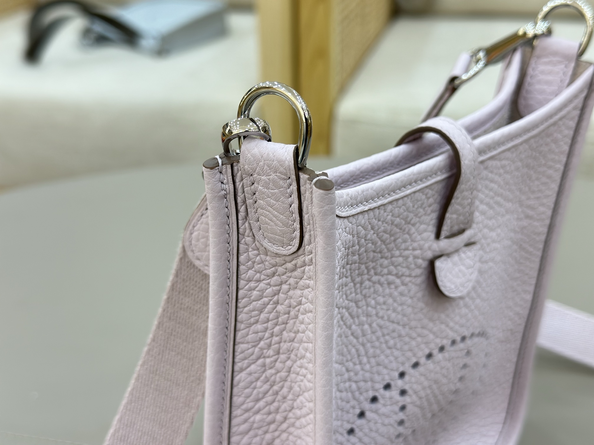 Evelyne — 17/29 cm — Dreamy Lilac — TC leather — Gold-tone or silver-tone hardware - 图片 6