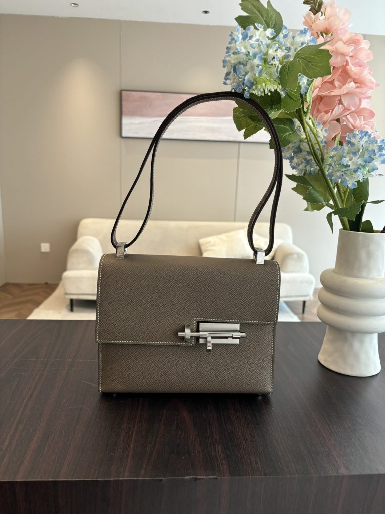Verrou — 21 cm — Elephant Gray — Epsom leather