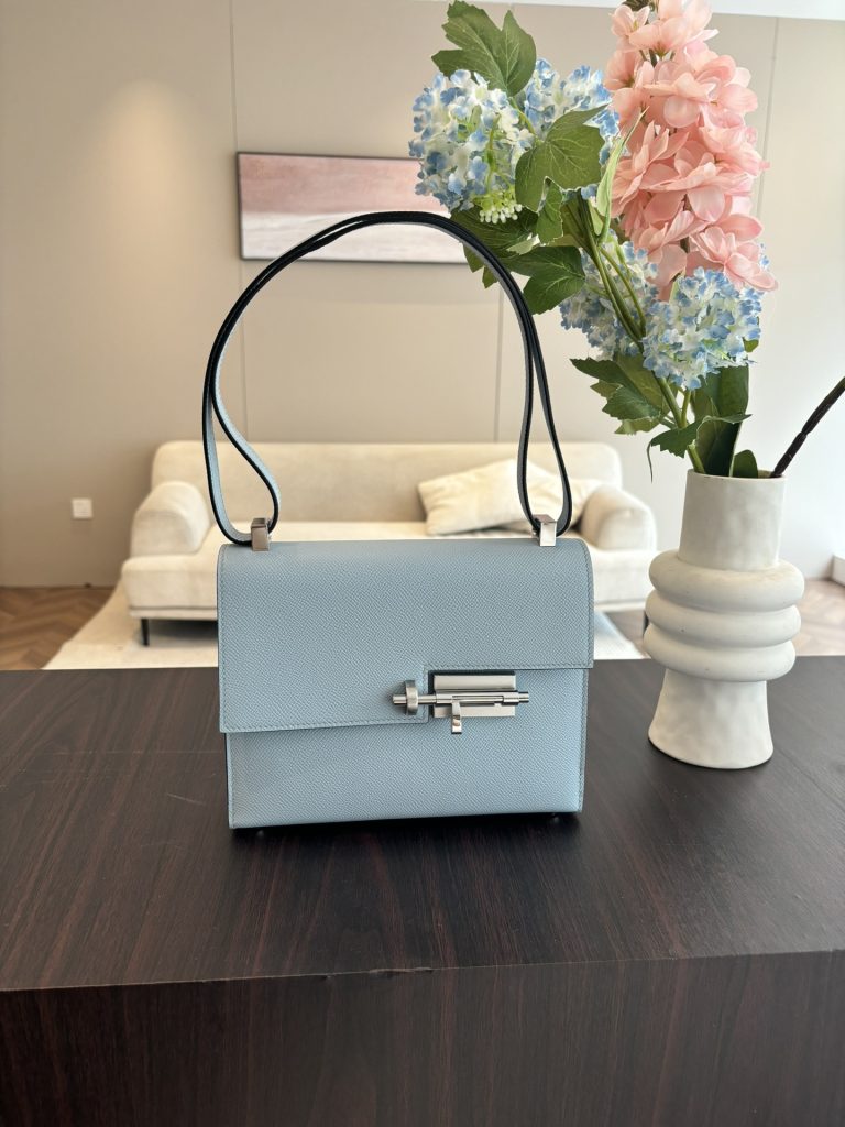 Verrou — 21 cm — Haze Blue — Epsom leather