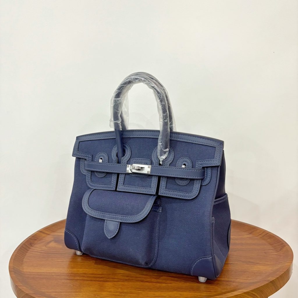 Birkin Cargo 25 cm – Gem Blue / silver-tone hardware
