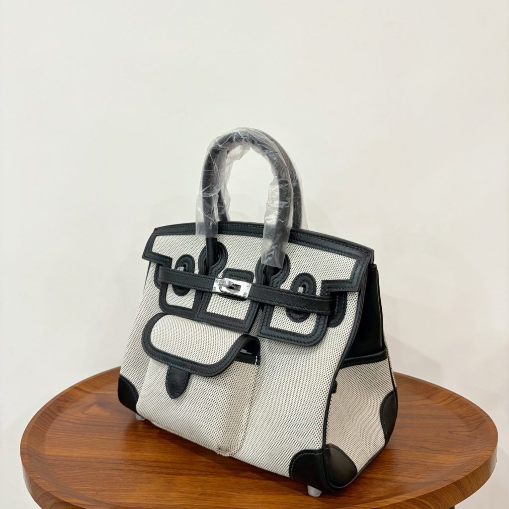 Birkin Cargo 25 cm – Panda colorway / silver-tone hardware