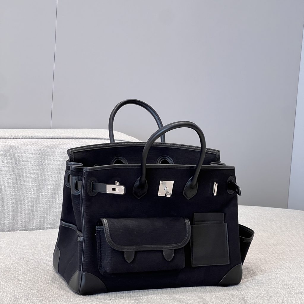 BK 35 Cargo – Black