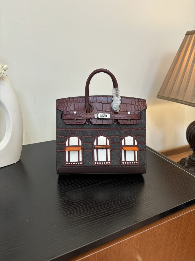 Birkin House Bag – “Sunset” Red / 20–25 cm