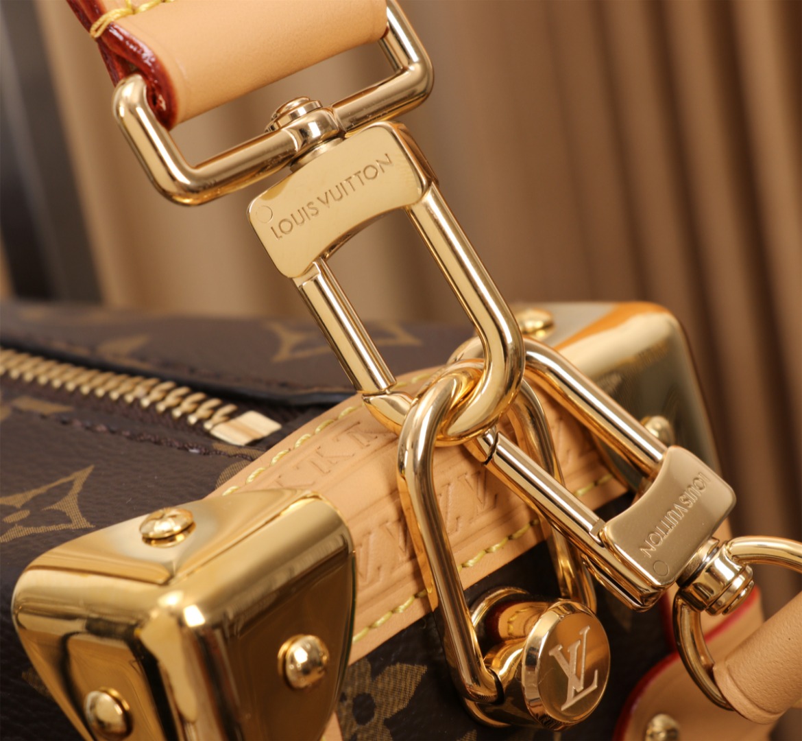 LV M46358 Side Trunk Small Bag | Monogram - 图片 3