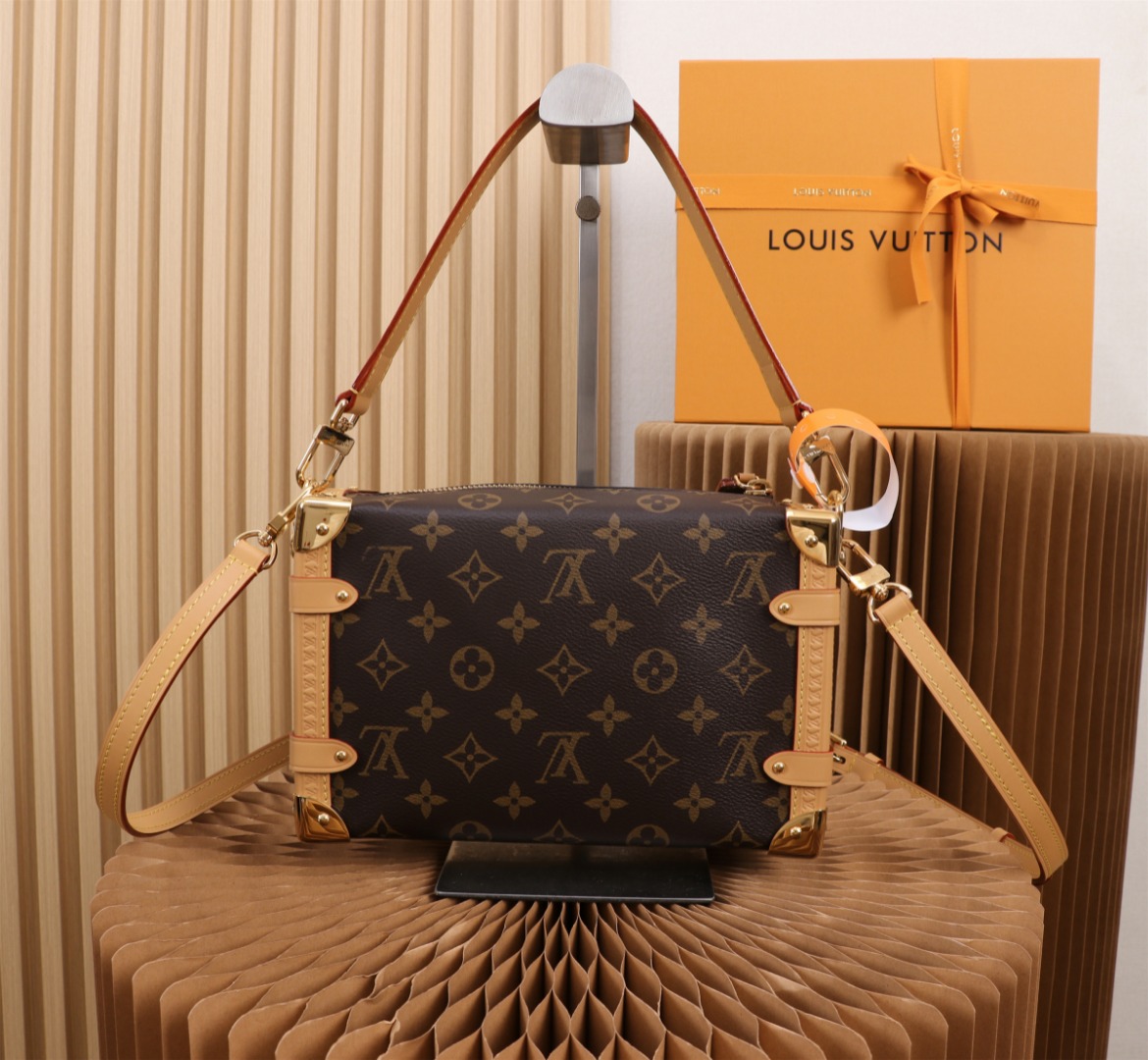 LV M46358 Side Trunk Small Bag | Monogram - 图片 5