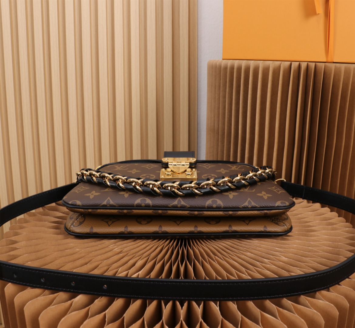 LV M46659 LV Twinny Bag | Monogram and Reverse Canvas - 图片 4