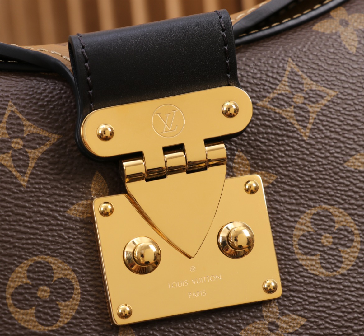 LV M46659 LV Twinny Bag | Monogram and Reverse Canvas - 图片 6