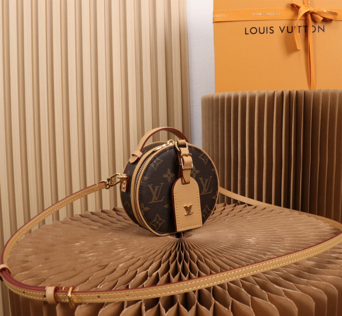LV M44699 Mini Boîte Chapeau Bag | Monogram - 图片 2
