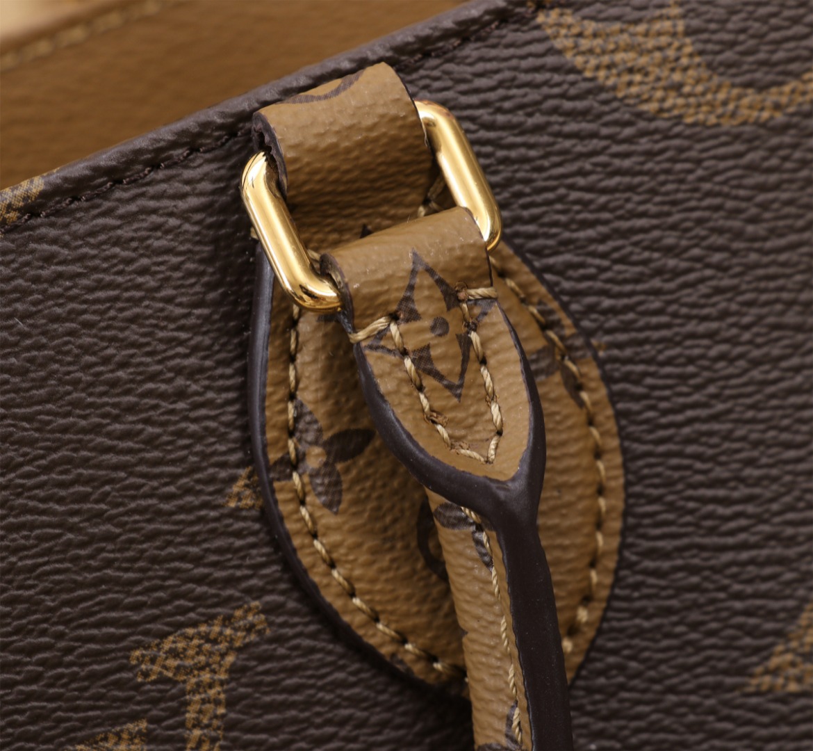 LV M46653 OnTheGo East West Bag | Giant Monogram and Reverse Canvas - 图片 8