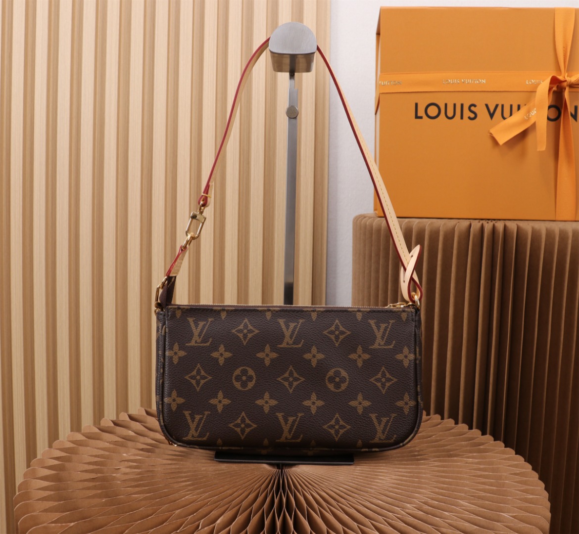 LV M40712 Pochette Accessoires Bag | Monogram - 图片 3